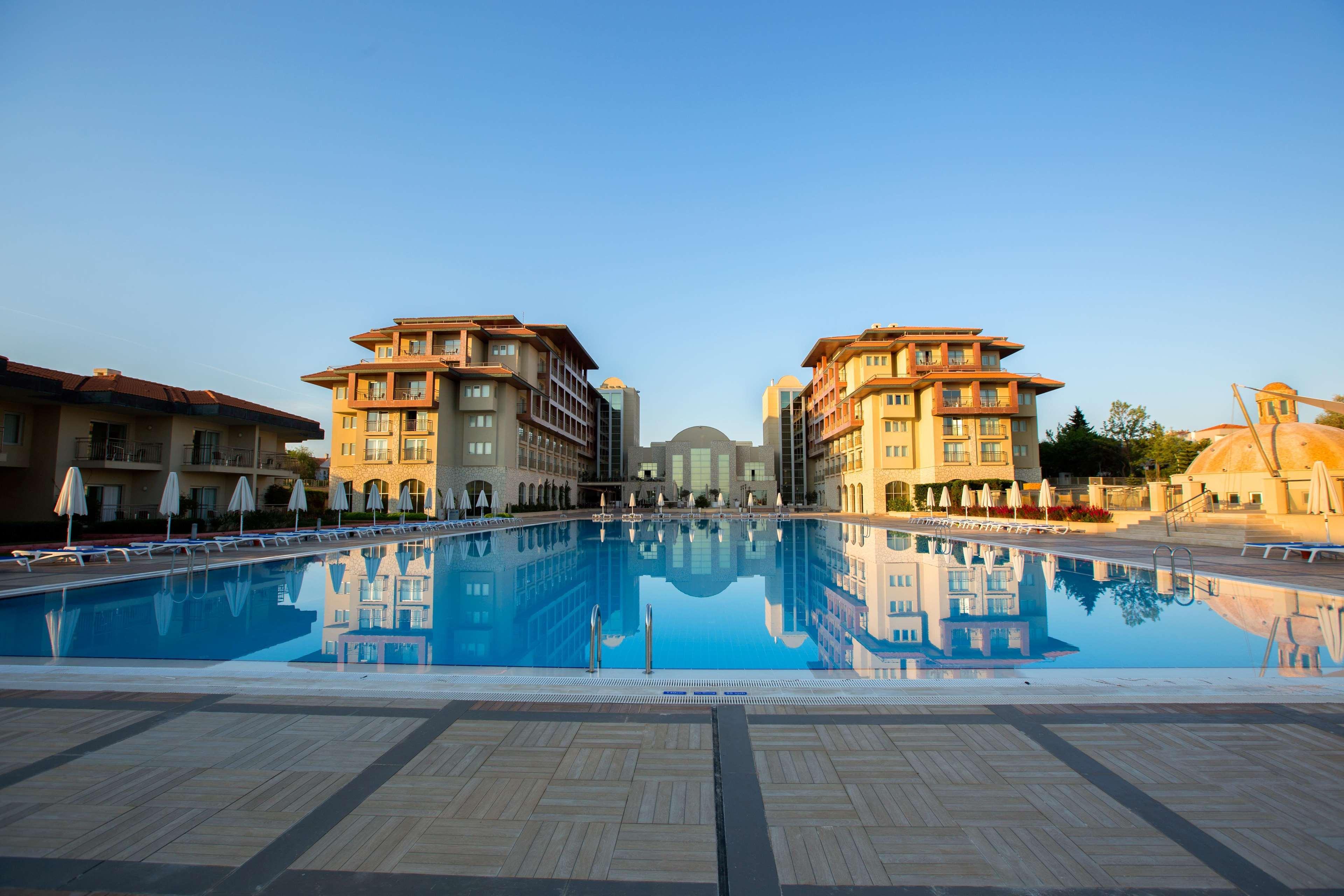 Radisson Blu Resort & Spa Çeşme Exteriör bild